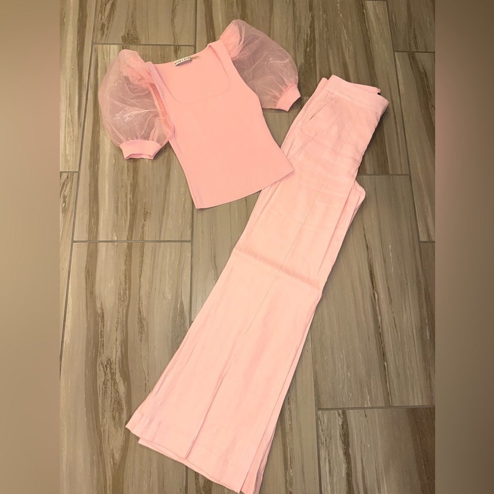 Alice and Olivia set Abella Tulle Puff-Sleeve Top and matching pants